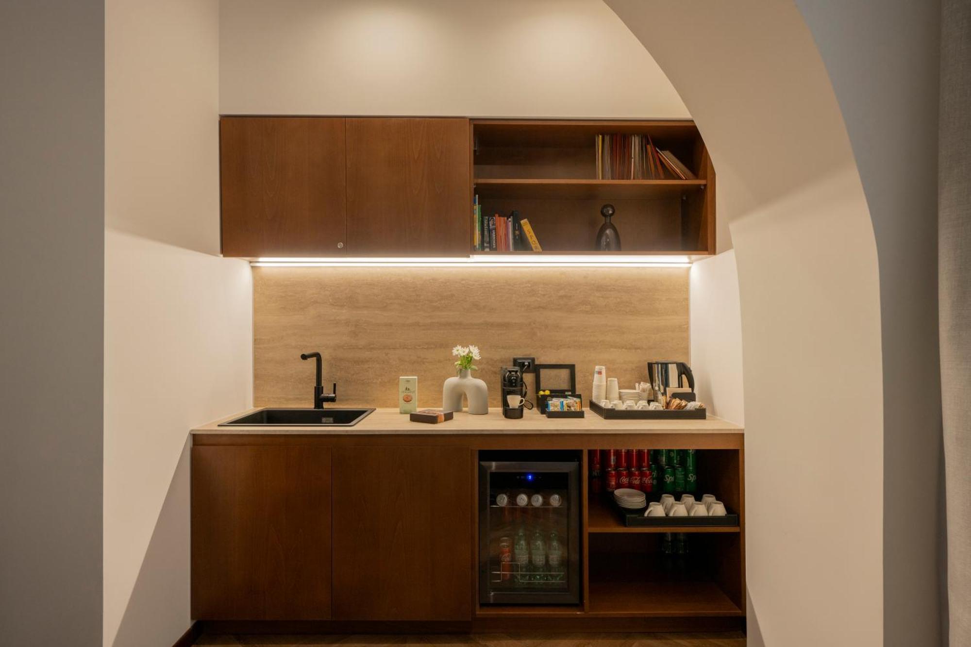 Boutique Hotel Piedra Rome City Centre Экстерьер фото